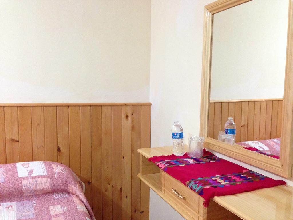 Hotel Posada Las Rosas San Cristóbal de Las Casas Pokój zdjęcie